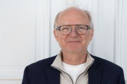 Prof. Dr. Volker Amelung